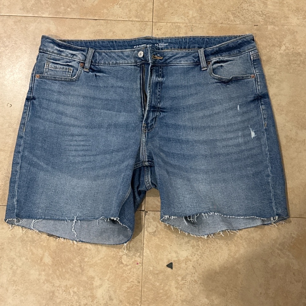 Old Navy Plus Size Blue Jean Shorts Classic Cut-Off Style